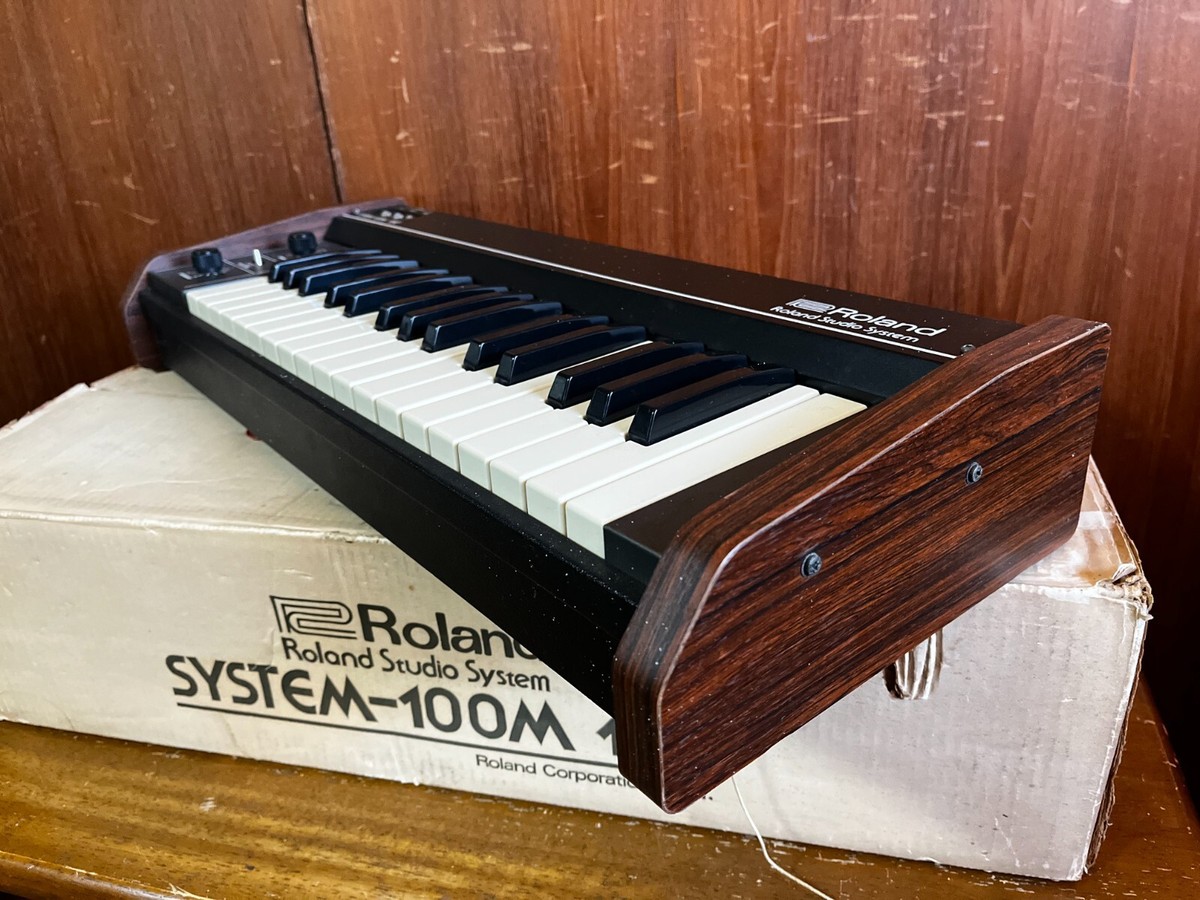Roland System 100m 180 32-key Controller Keyboard w/ box connect