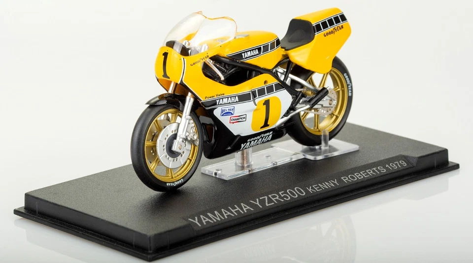 Yamaha YZR500 Kenny Roberts 1979 Scala 1:24 Modellino Storico Classe 500 Numero1 - Immagine 3 di 4