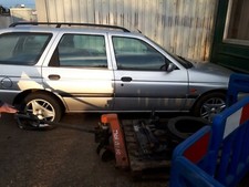 BREAKING FORD ESCORT MK6 5DR