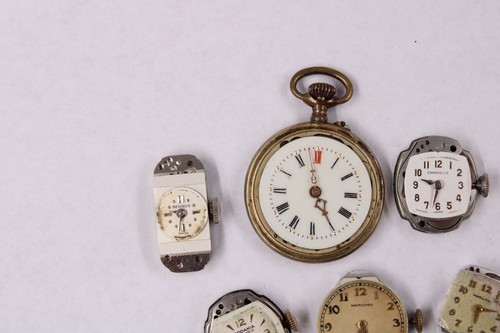 Lot of 10 vin. oval shaped watch movements - for use of parts Geneva & More 10a - Picture 2 of 6