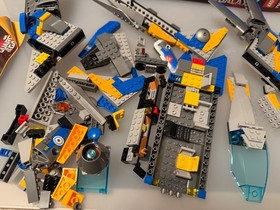 LEGO Marvel: The Milano Spaceship Rescue (76021) - READ DESCRIPTION