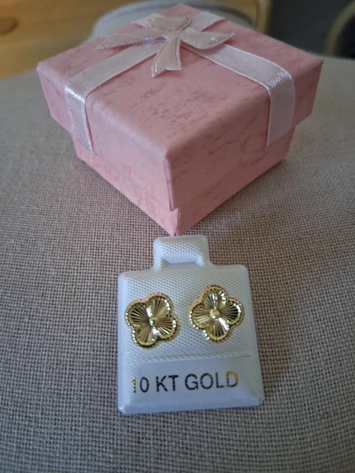 Aretes Broquel flor de oro 10K MX / 10k gold Studs Earrings flower style. - Image 2 of 4