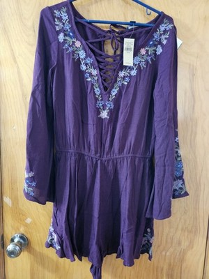 American Eagle Women s Purple Embroidered Floral V-Neck Lace-Up Romper M Fest