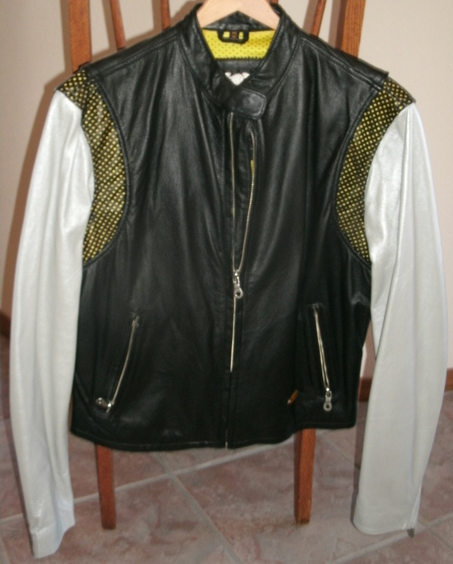 Harley Davidson SMALL Leather Jacket Silver Sleeves Harley Davidson SMALL Leather Jacket Silver Sleeves