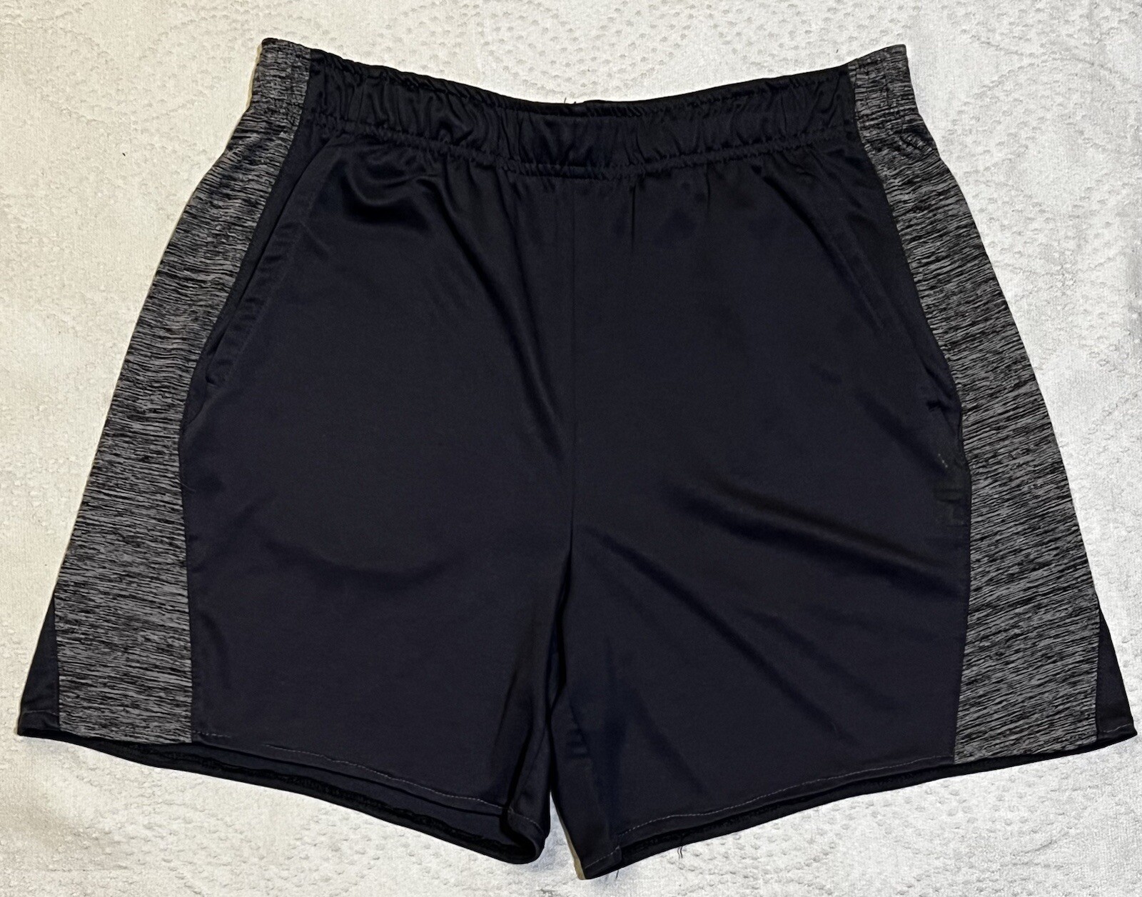 Pantaloncini da corsa Fila Sport Live In Motion neri e grigi taglia S vita con cordino