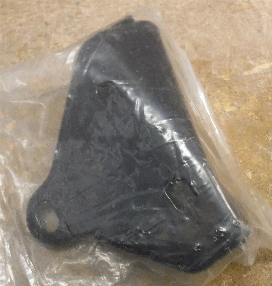 Crown Automotive 52000488 Jeep Cherokee 84-96 FR Bumper Mounting Bracket b03 Foto 3 de 4