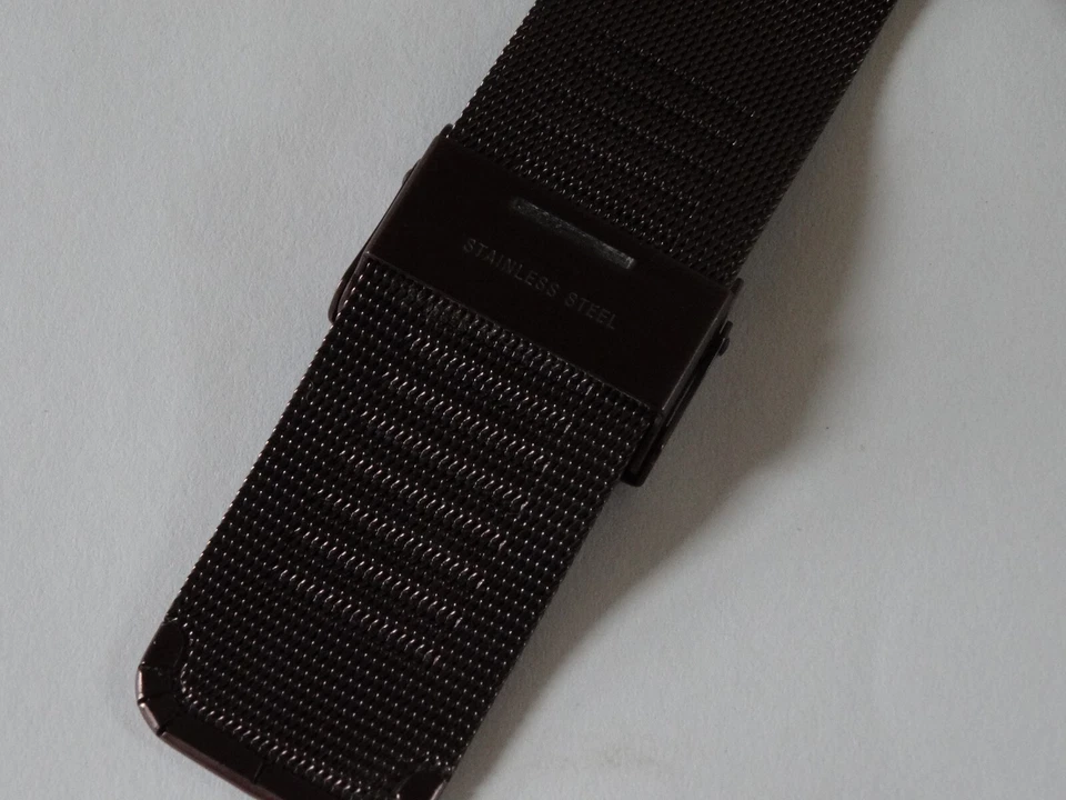 Reloj Bering 32139-265 cerámica esfera oro rosa correa de malla de acero inoxidable Foto 4 de 4