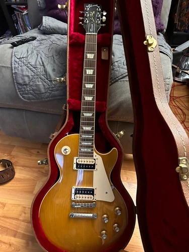 2020 Gibson Les Paul Classic Honeyburst 