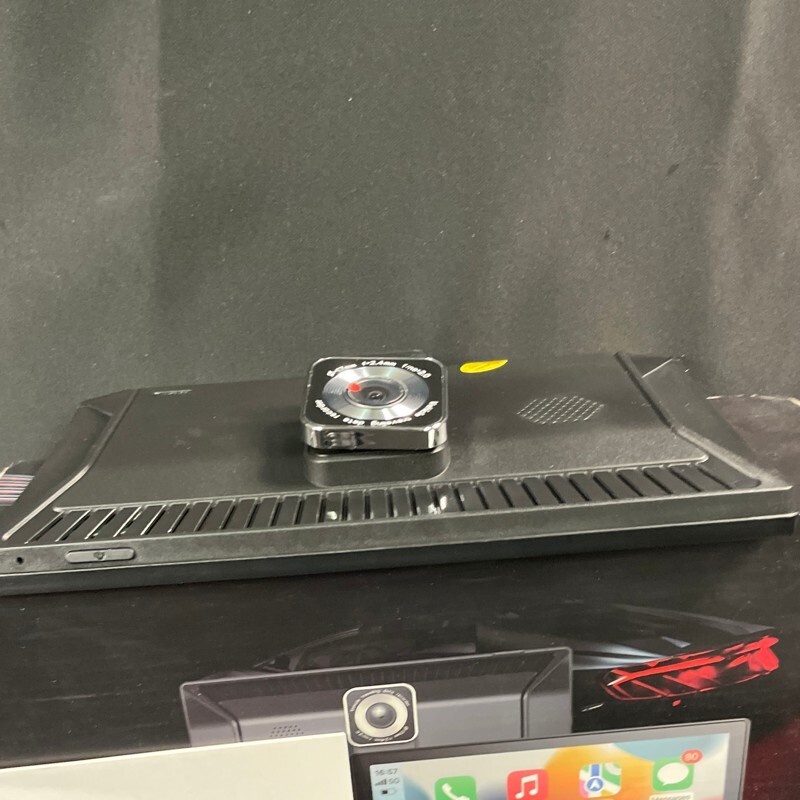 Moeckearla A9006 Black 1080P Apple Carplay & Android Auto Portable Car Stereo