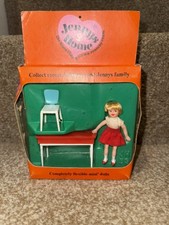 JENNYS HOME DOLLS HOUSE FURNITURE TRI-ANG SPOT ON BOXED Inc Doll Figure Table