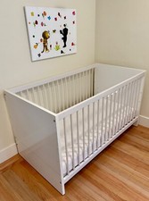 Convertable baby bed extends to kid size with mattress - excellent condition 
