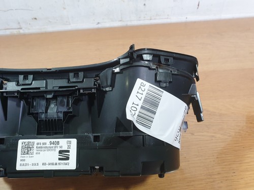 SEAT Arona FR TSI 1.0 Benzin 2019 Schalttacho Kombiinstrument A217 - Bild 12 von 24