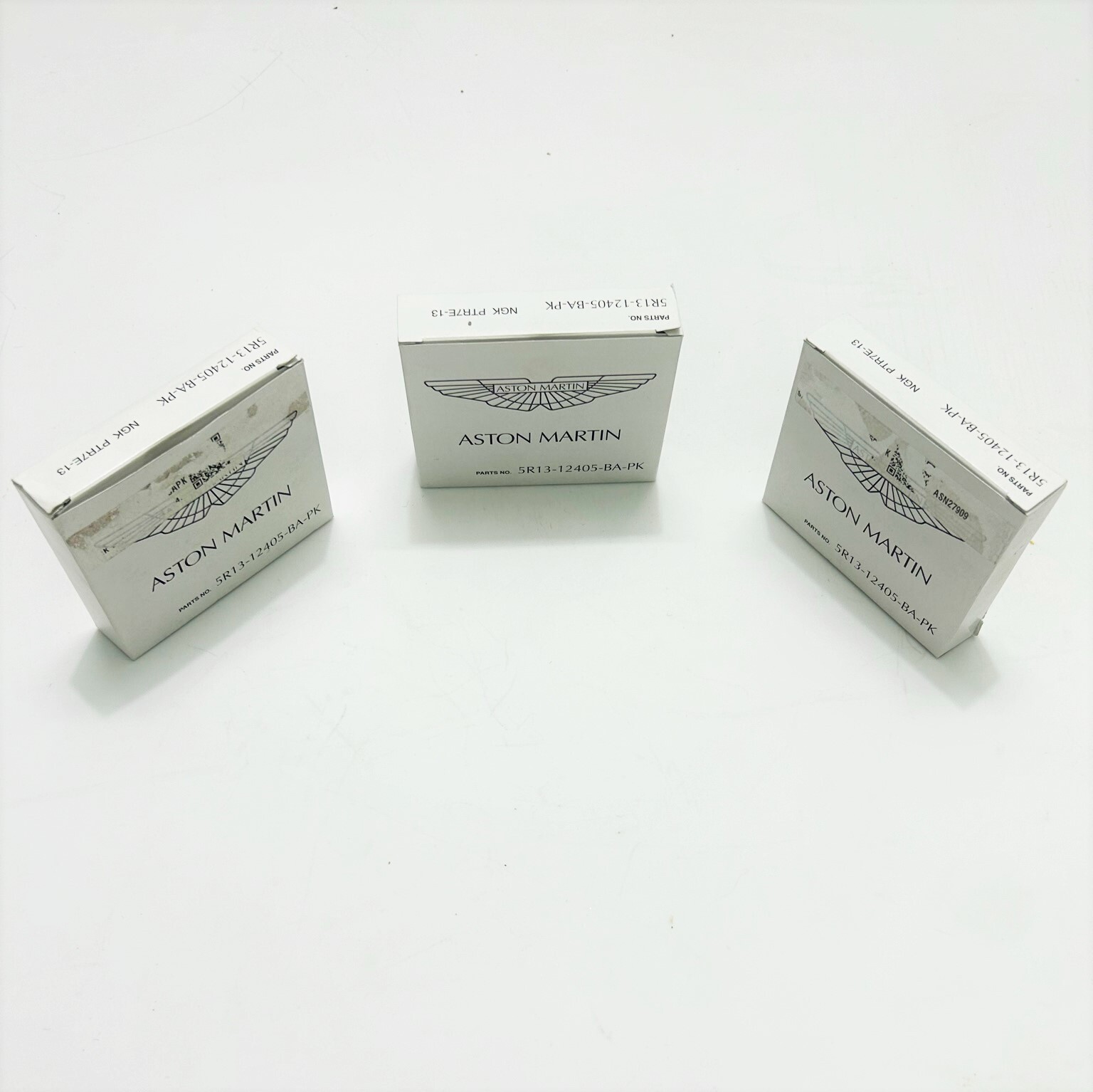 ➥Aston Martin ➥DB9 DBS Vanquish Rapide Virage V12 Vantage Zagato Spark Plugs Set