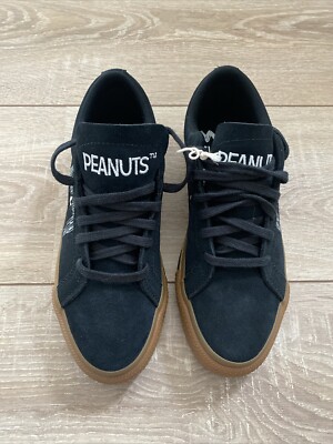 converse limited edition Peanuts 37
