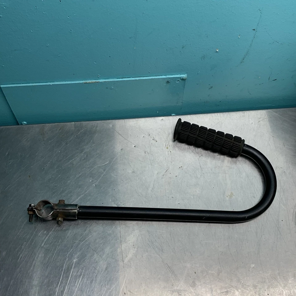 Homelite HBC-18 Classic 30cc String Trimmer Lower Handle With Hardware OEM - Image 2 of 4