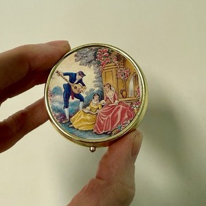 Vintage Brass 1930-1940’s portable purse pocketbook style cigarette Ashtray