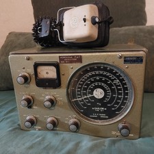 Radio de bord SAILOR  66T avec  casque. 