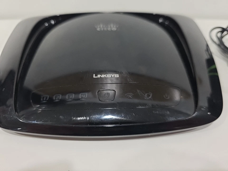 Cisco Linksys WRT160N V3 4-Port Ethernet Wireless-N Broadband Router w/ Adapter - Image 3 of 4