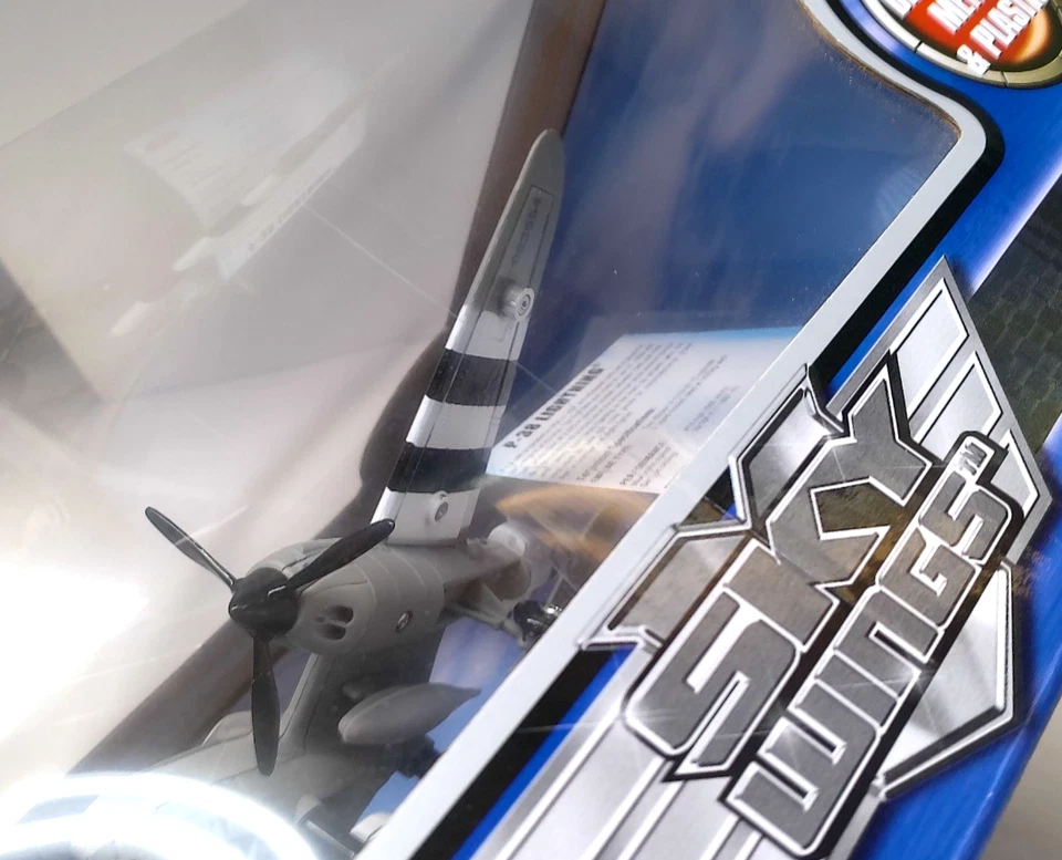 P38 Lightning Jet Airplane 1:60 by Motor Max #76300 - NEW Damage Sliced Box - Image 3 of 3