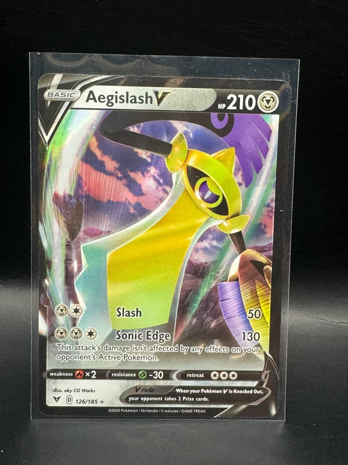 Pokemon Aegislash V 126/185 Holo Ultra Rare Vivid Voltage Near Mint NM