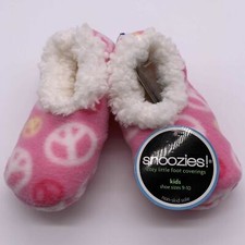 NWT Snoozies Girls Size 9/10 Fuzzy Slippers Pink Peace Signs Faux Sherpa Lined