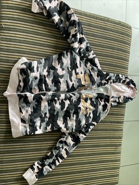 Fila Zip Hoodie 18 Freepost F57