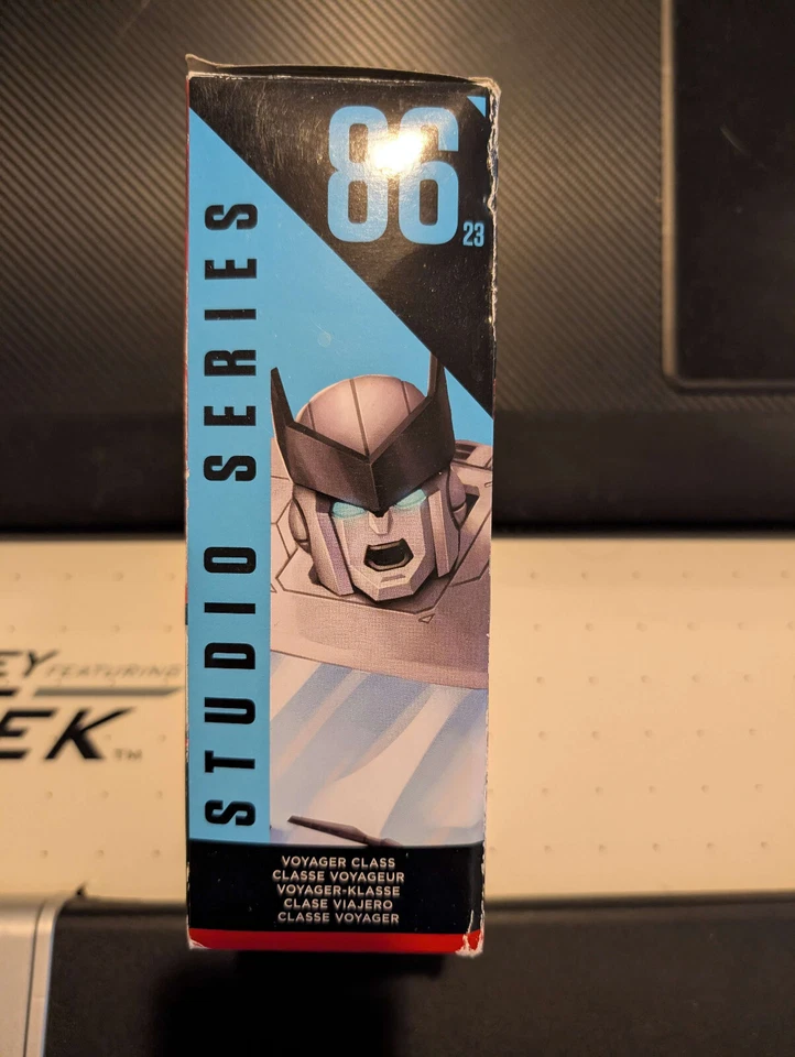 BOX & INSTRUCTIONS ONLY - Hasbro Transformers Studio Series 86 Ratchet - Image 2 of 4