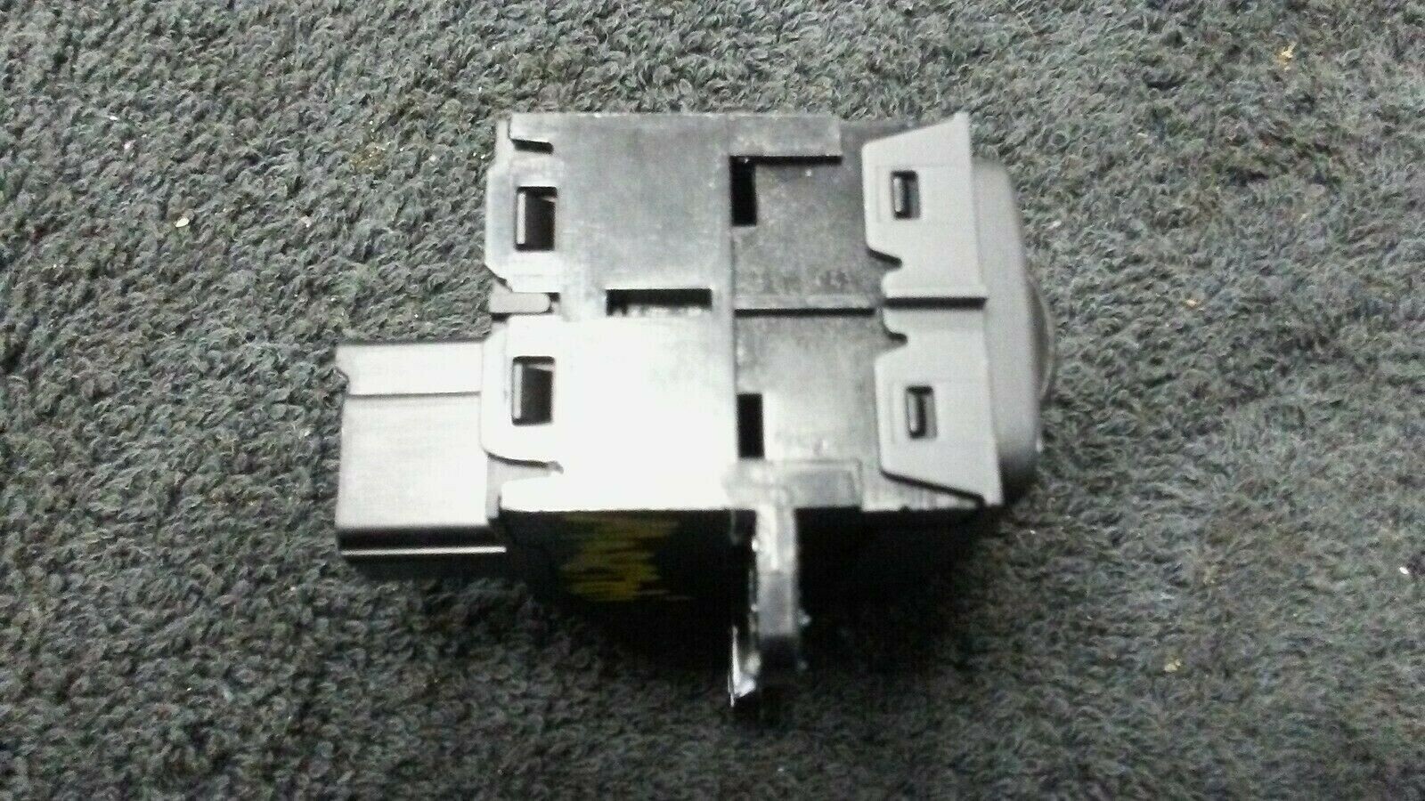 Maserati Headlight Lamp Light Height Adjuster Dim Dimmer 68141052AC 10094190