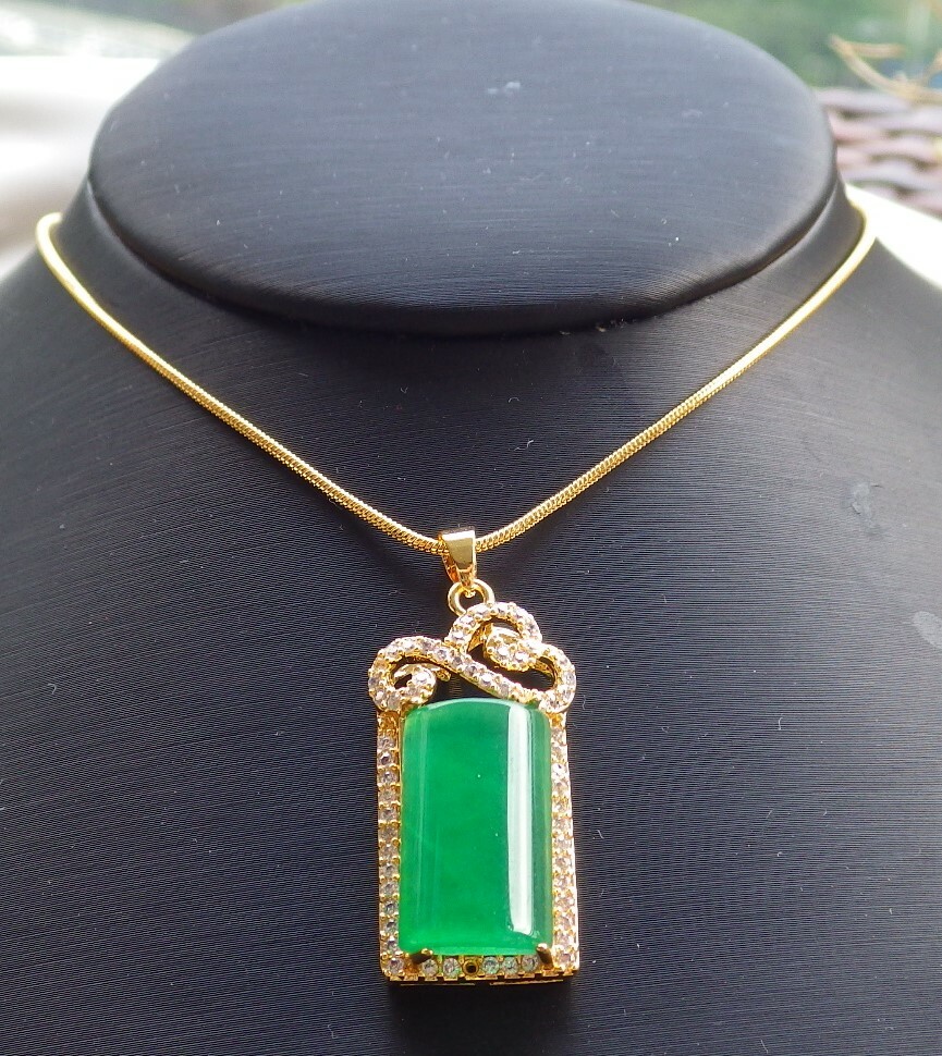 Yellow Gold Plate Green JADE Pendant Rectangle Diamond Imitation