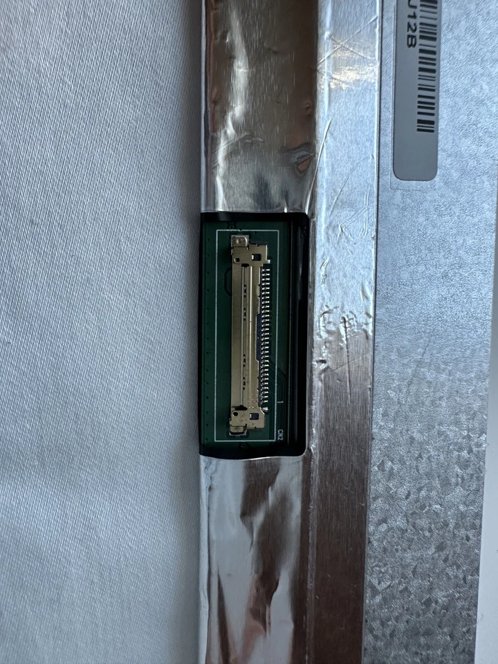 Genuine Dell Non Touch FHD IPS WideView LCD Screen LED 17.3" Screen Y4PG7 S15 - Image 3 of 4