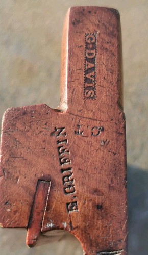 Wooden Moulding Plane 5/8" Bead Plane by G Davis - Picture 23 of 24