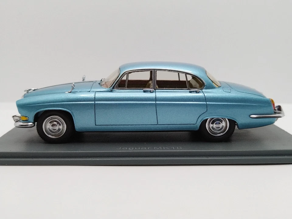 NEO 1/43 Jaguar MK10 Mark X 1963. Limited 300. Extremely Rare!  - Image 3 of 4