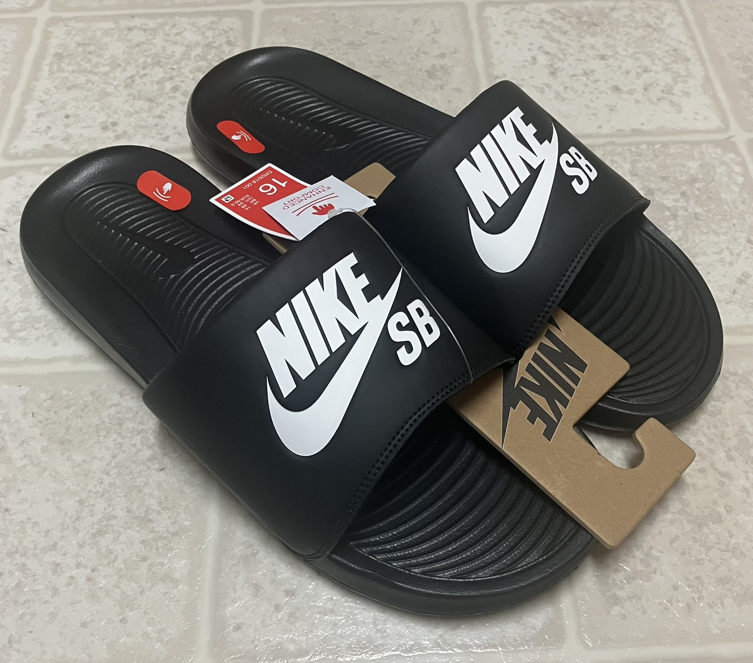 Nike SB Victor One Slides Sandals Men Black White Size 16 New NWT DR2018-001