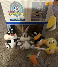 Dolly Baby Looney Tunes Musical Mobile VTG 97 Works Bugs Sylvester Daffy Tweety