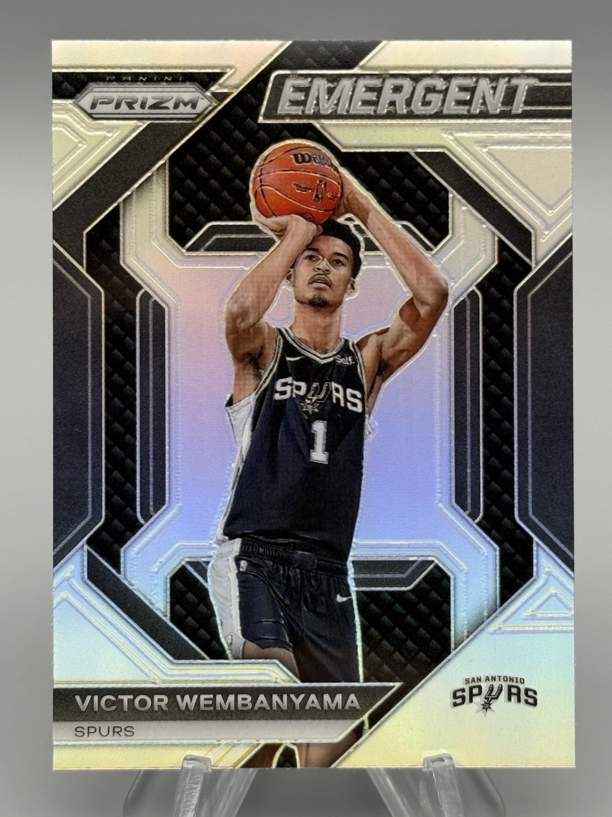2023-24 Panini Prizm Victor Wembanyama #12 Silver Prizm Emergent Rookie RC Spurs