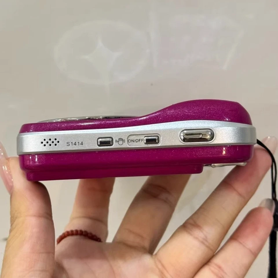 Sanyo S1414 Digital Camera 14.0 MP 4x Optical Zoom with Accessories CCD Sensor - Image 4 of 4