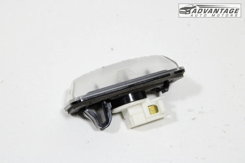 2024-25 SUBARU IMPREZA HATCHBACK REAR LEFT OR RIGHT LICENSE PLATE LIGHT LAMP OEM - Image 3 of 4