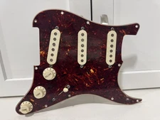 Relic Fender Roadhouse Stratocaster USA Custom Shop Texas Special Pickups