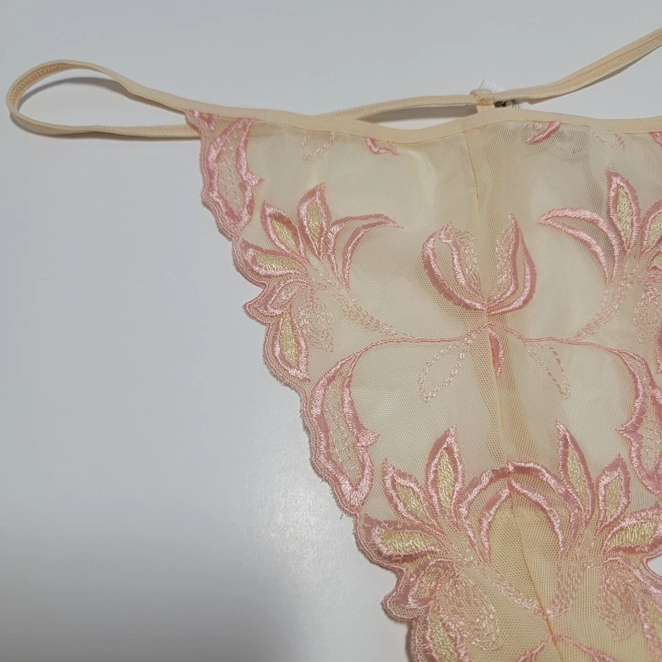 Bragas Natori Butter Tulipán Rosa Tanga 1 Par Talla 7 L Grande Floral Nuevas con Etiquetas Foto 2 de 4