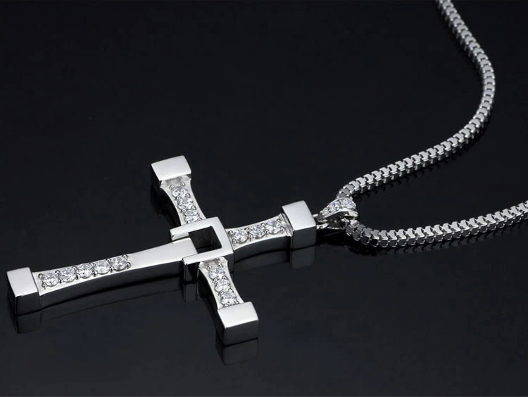 Cruz/crucifijo y cadena de gema de cristal placa de plata Fast & Furious (Dominic Toretto) Foto 3 de 4
