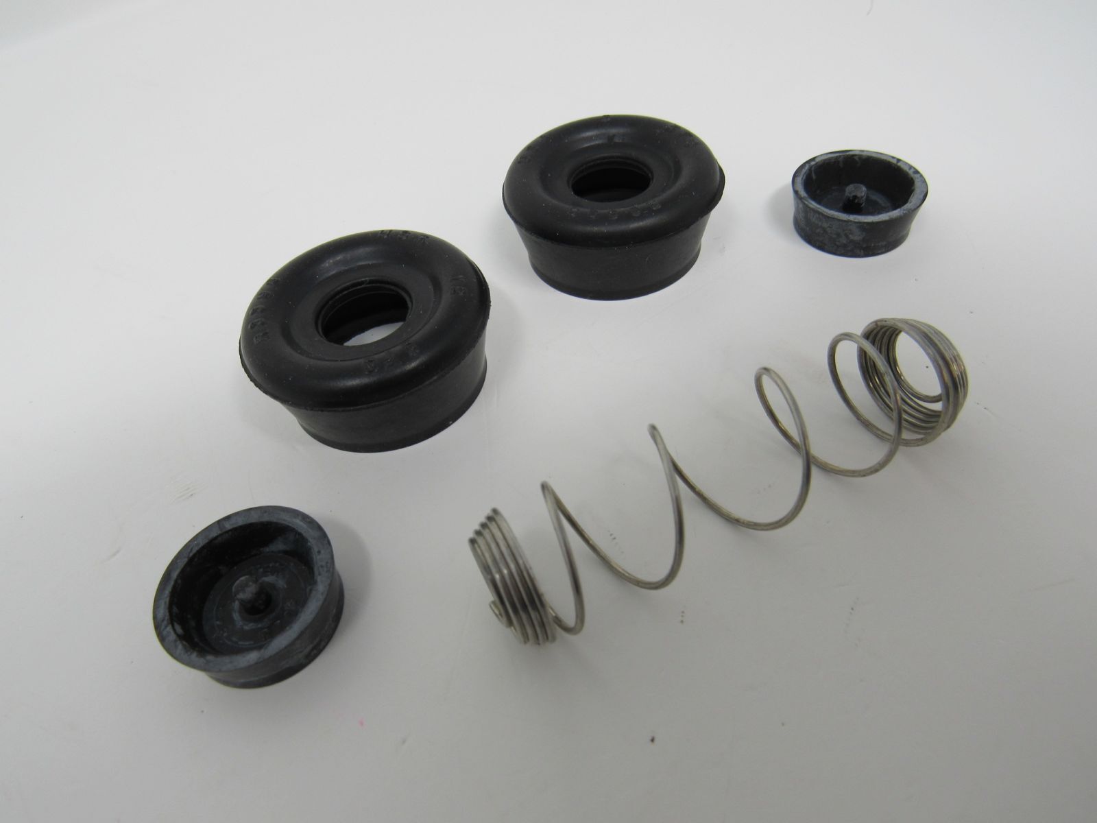 Carquest Drum Brake Wheel Cylinder Kit Premium Rear C7766