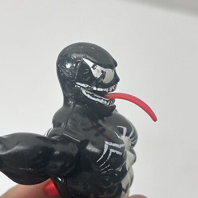 Vintage 1992 Toy Biz Marvel Super Heroes Venom with Flicking Vintage 1992 Toy Biz Marvel Super Heroes Venom with Flicking