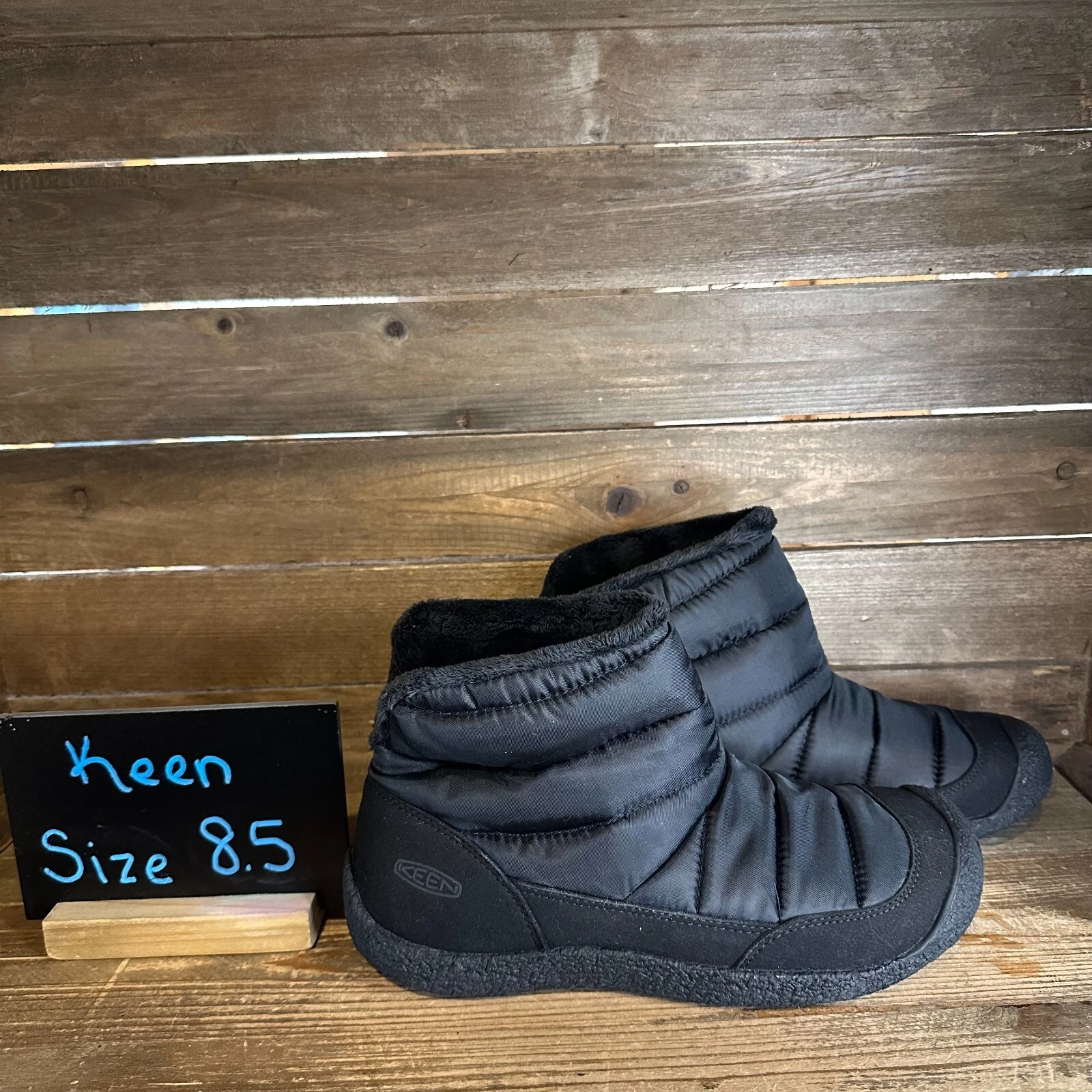 New NWOB Mens Keen Howser Fold Down Black Lined Winter Snow Boots Size 8.5 M