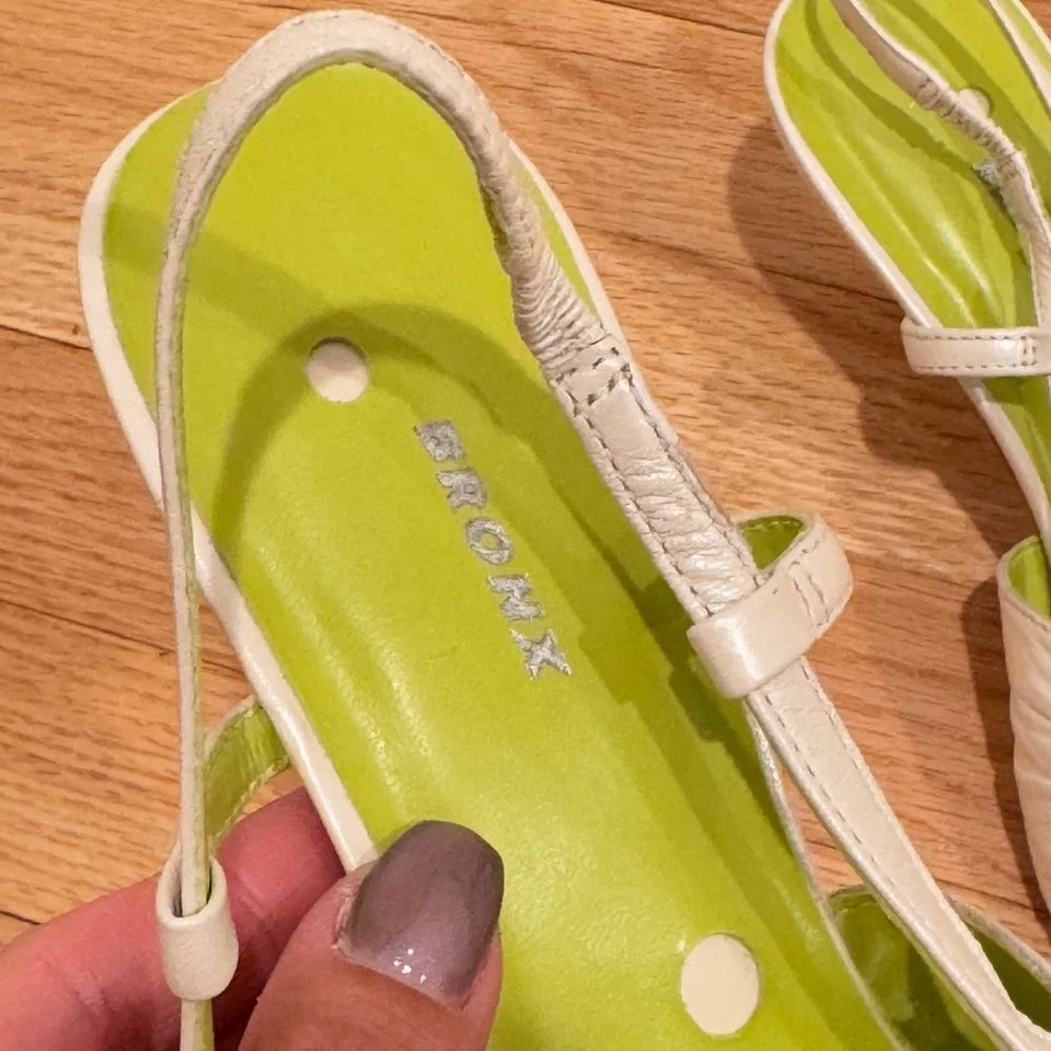 Zapatos de salón Bronx para mujer con cordones en blanco talla 8M Foto 2 de 4