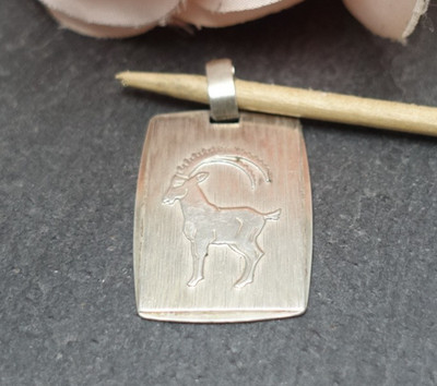 großer Vintage Sternzeichen Anhänger Tierkreiszeichen Steinbock eckig 925 Silber