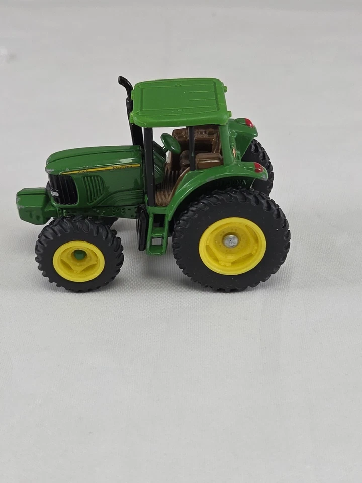 Ertl John Deere 6220 Green Tractor - 1/64th scale,diecast, Vintage, - Image 2 of 4