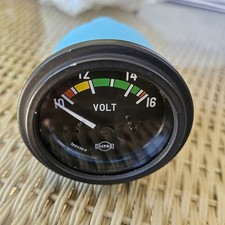 Aircraft voltage indicator gauge