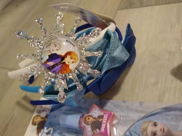 New FROZEN 12 pcs Nail Polish Lip Balm Smackers Hair Bow Headbands Elsa Ann Set - Image 3 of 4