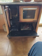 Vecchia Stufa Nordica A Legna