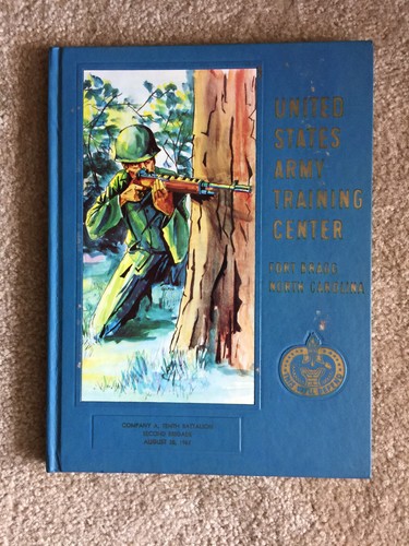 Vintage 1967 United States Army Training Center Fort Bragg, NC Yearbook - Bild 15 von 20